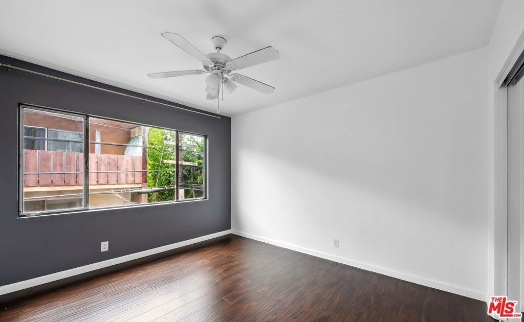 7550 Fountain - Photo 9