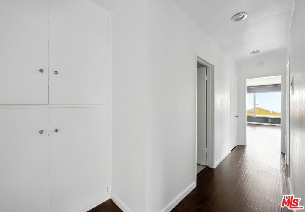 7550 Fountain - Photo 3