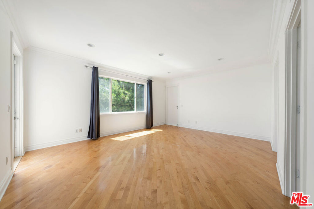 1425 N Tigertail Road - Photo 24