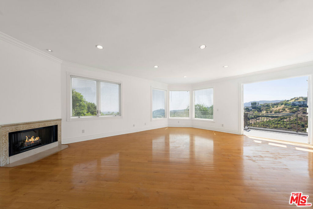 1425 N Tigertail Road - Photo 15