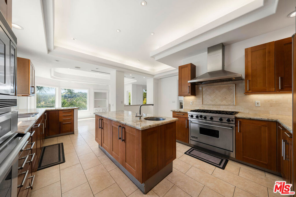1425 N Tigertail Road - Photo 12