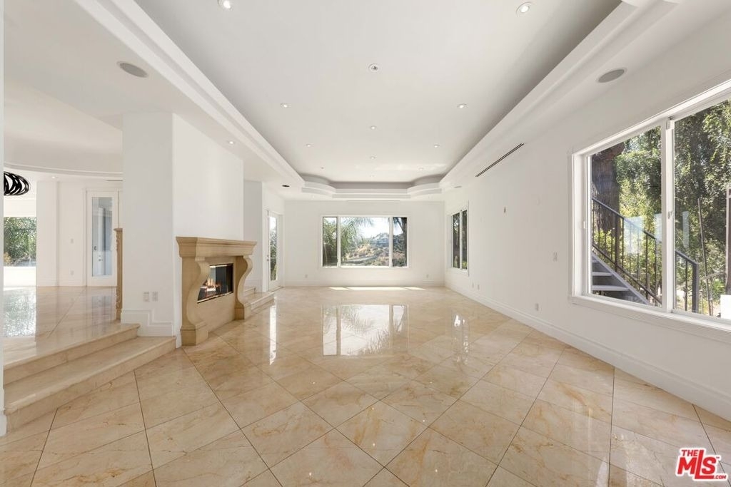1425 N Tigertail Road - Photo 9