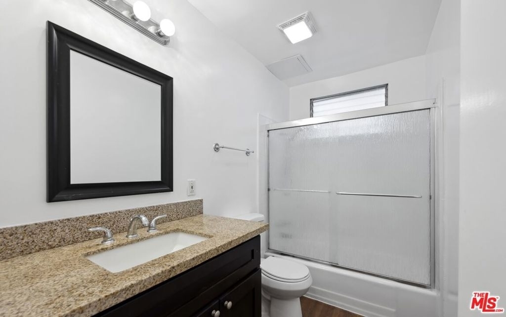 633 N Hayworth Avenue - Photo 6