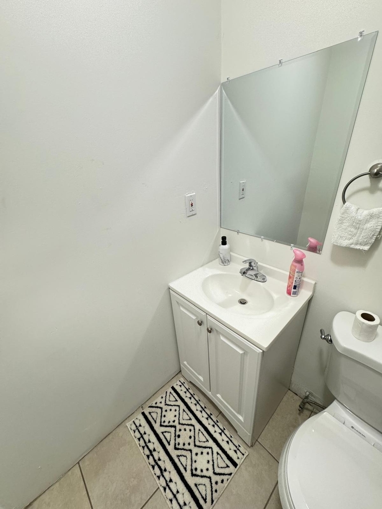 1430 N Stacy Street N - Photo 12