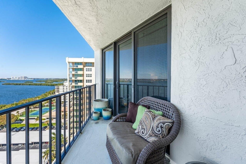 5420 N Ocean Drive - Photo 26