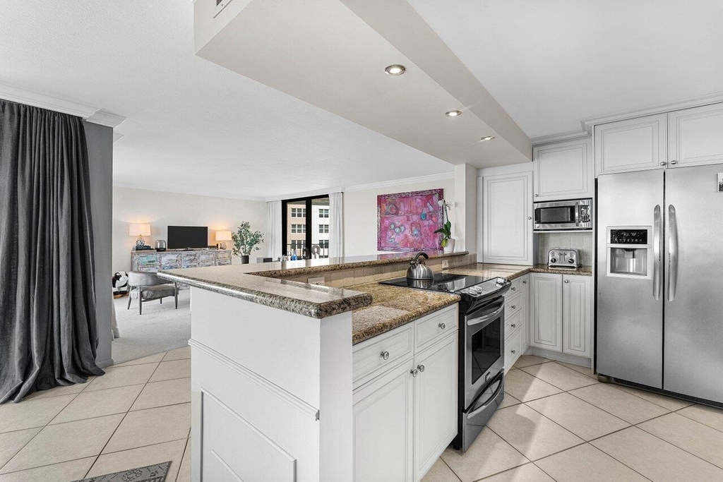 5420 N Ocean Drive - Photo 11