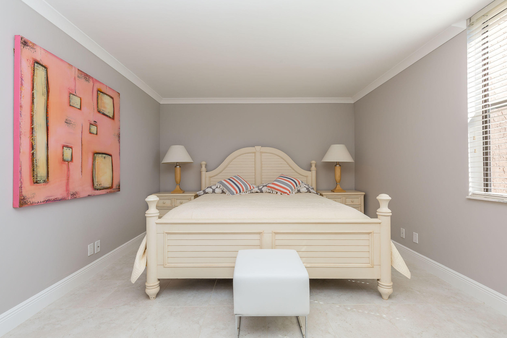 2455 Lindell Boulevard - Photo 8