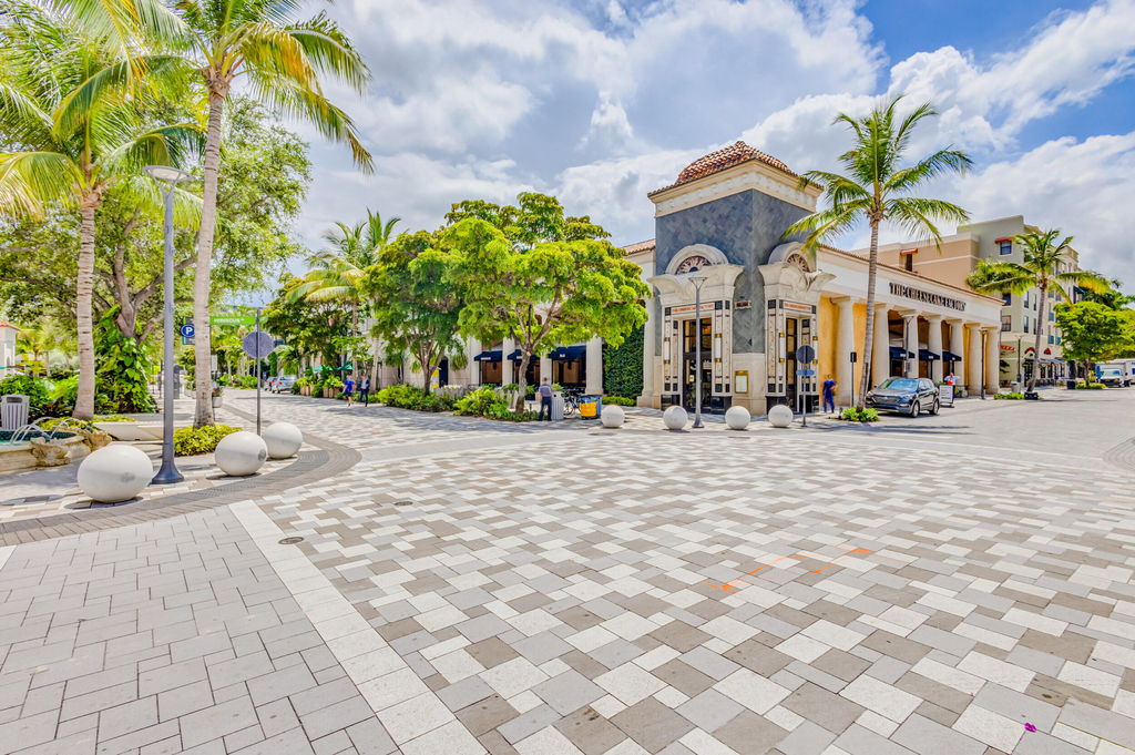 630 S Sapodilla Avenue - Photo 44