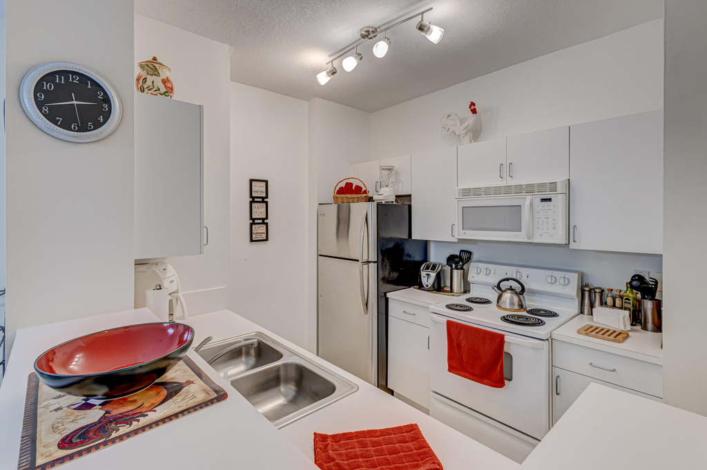 630 S Sapodilla Avenue - Photo 15