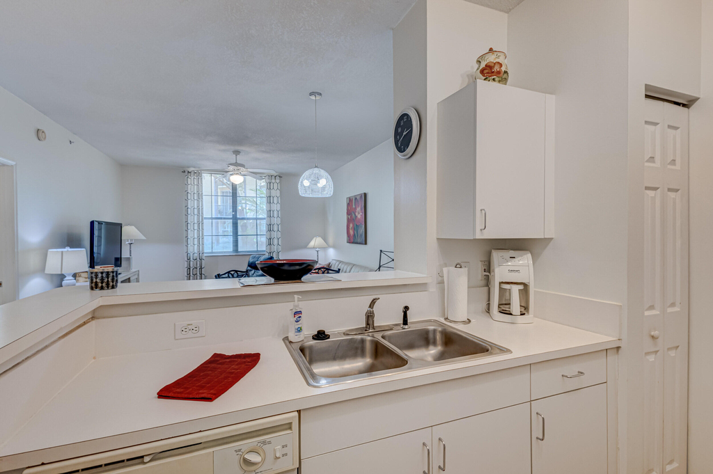 630 S Sapodilla Avenue - Photo 19