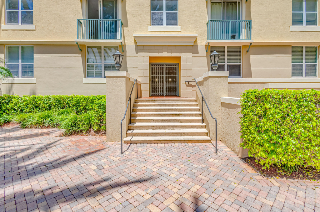 630 S Sapodilla Avenue - Photo 50