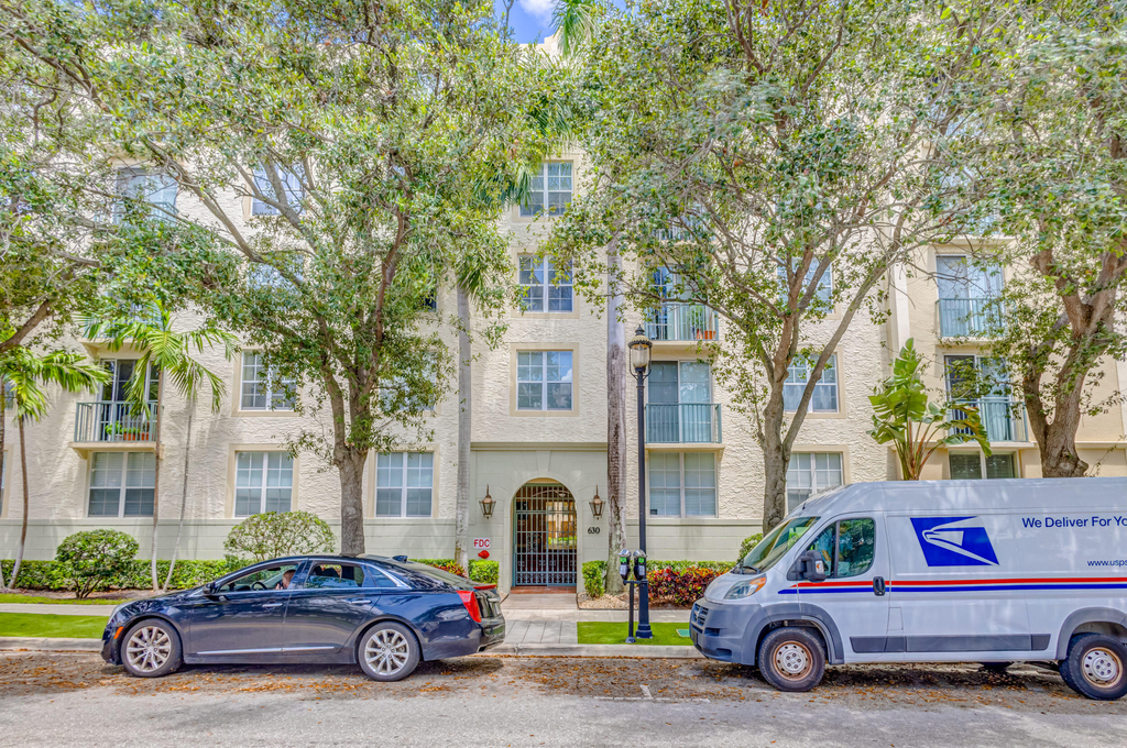 630 S Sapodilla Avenue - Photo 36