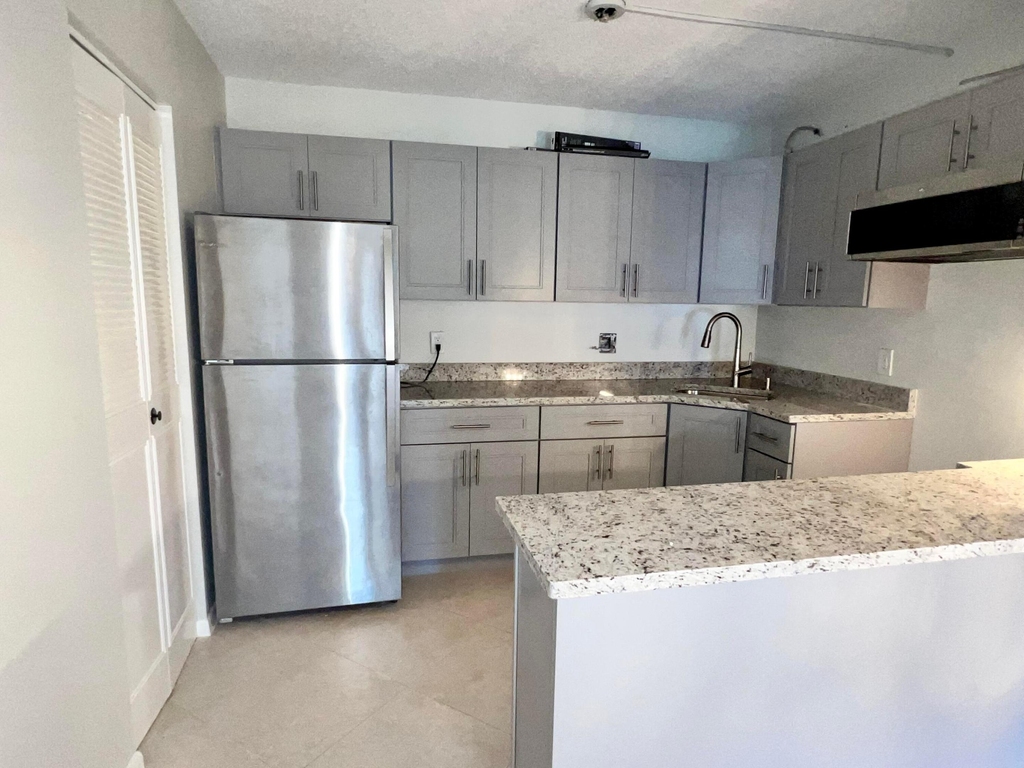 231 Pine Hov Circle - Photo 4