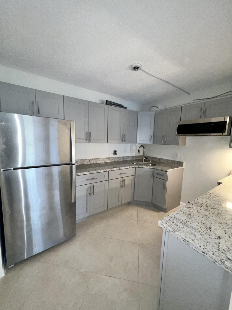 231 Pine Hov Circle - Photo 3