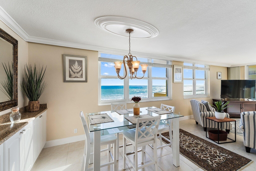 5440 N Ocean Drive - Photo 0
