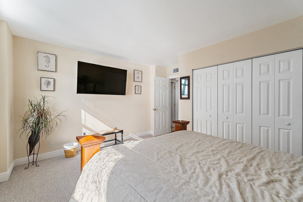5440 N Ocean Drive - Photo 30