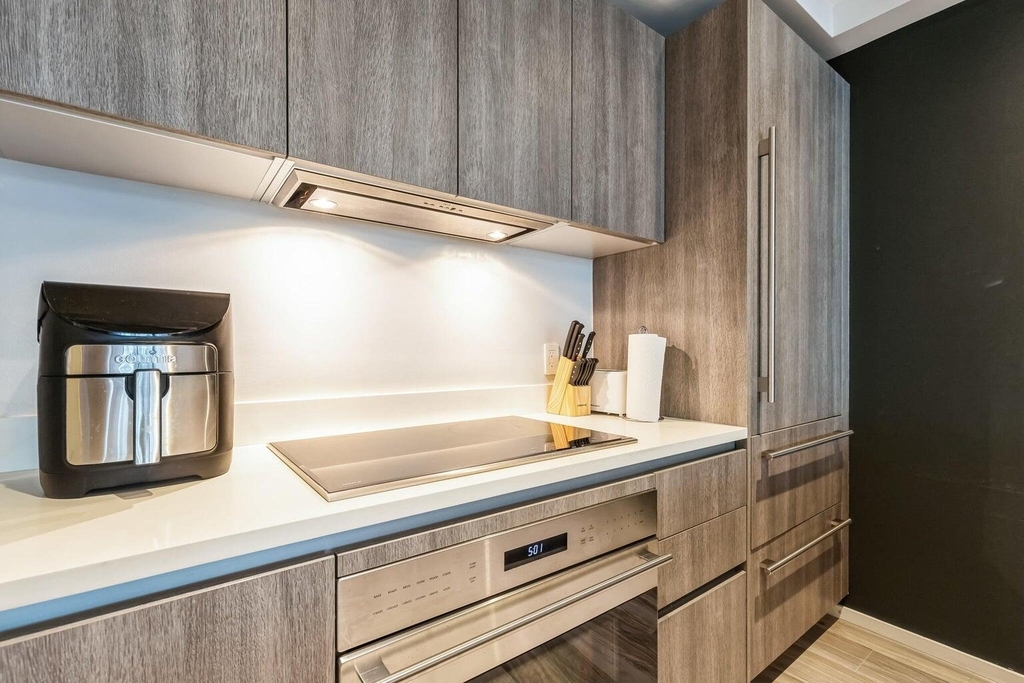 801 S Miami Avenue - Photo 3