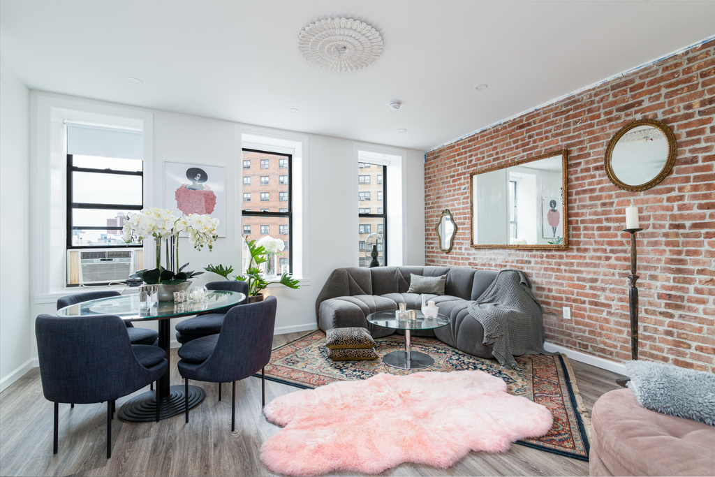 127 Lewis Avenue - Photo 0