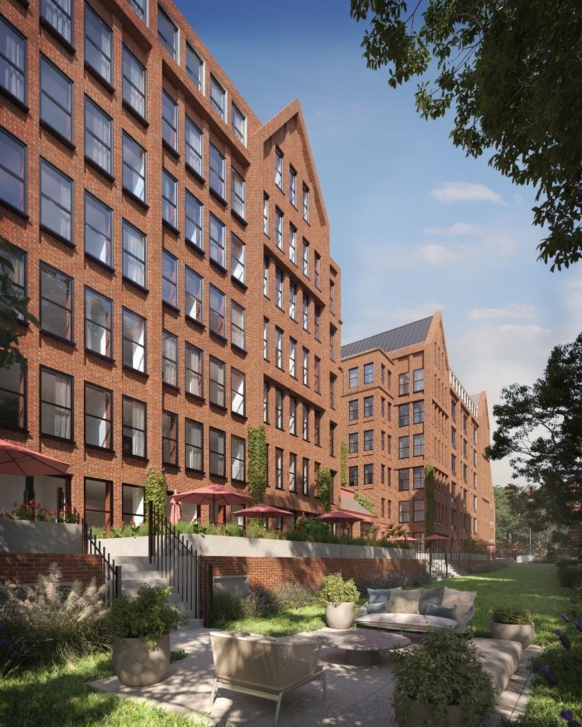 Sterling Place - Photo 1