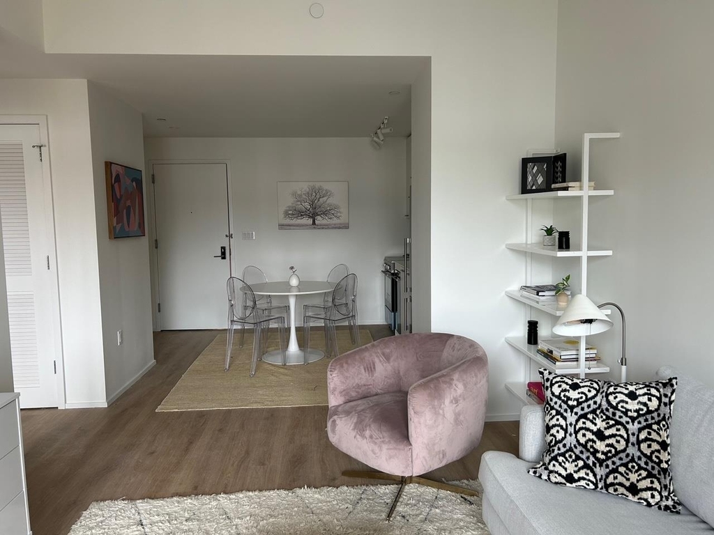 Sterling Place - Photo 5