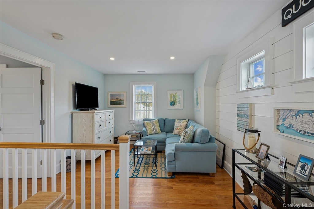 50 Lamb Avenue - Photo 9