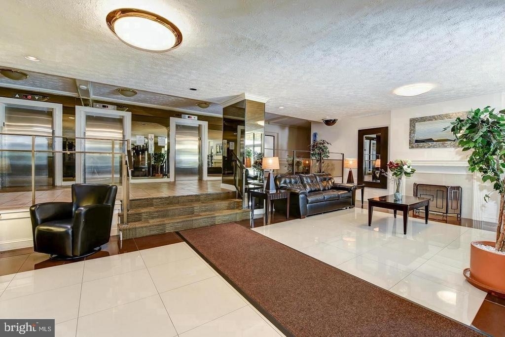 1111 Arlington Boulevard - Photo 3