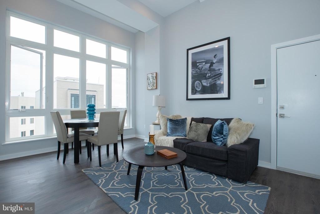 1534 Ridge Avenue - Photo 1