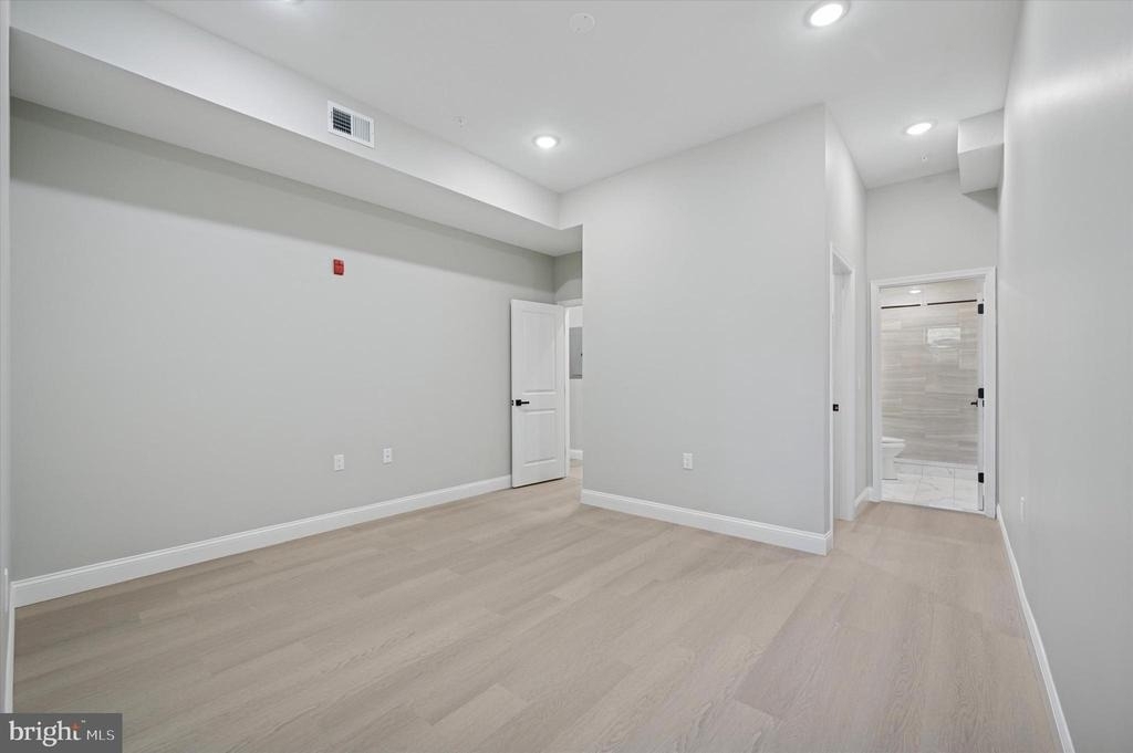 103 103 N 63rd - Photo 6