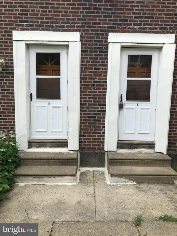 636 W Park Lane - Photo 1