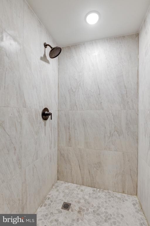4153 Mantua Avenue - Photo 5