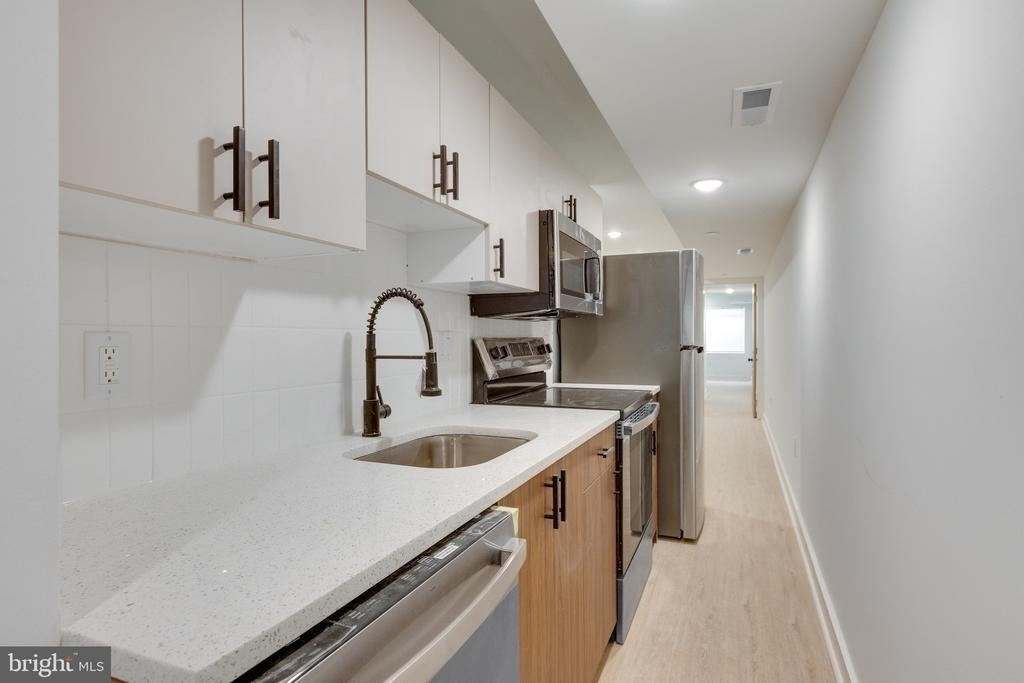 4153 Mantua Avenue - Photo 2
