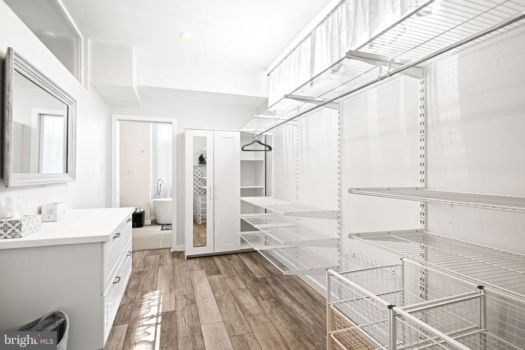 842 N Leithgow Street - Photo 11