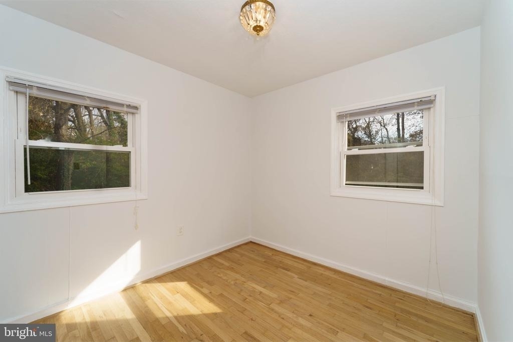 4400 Garrett Park Road - Photo 10