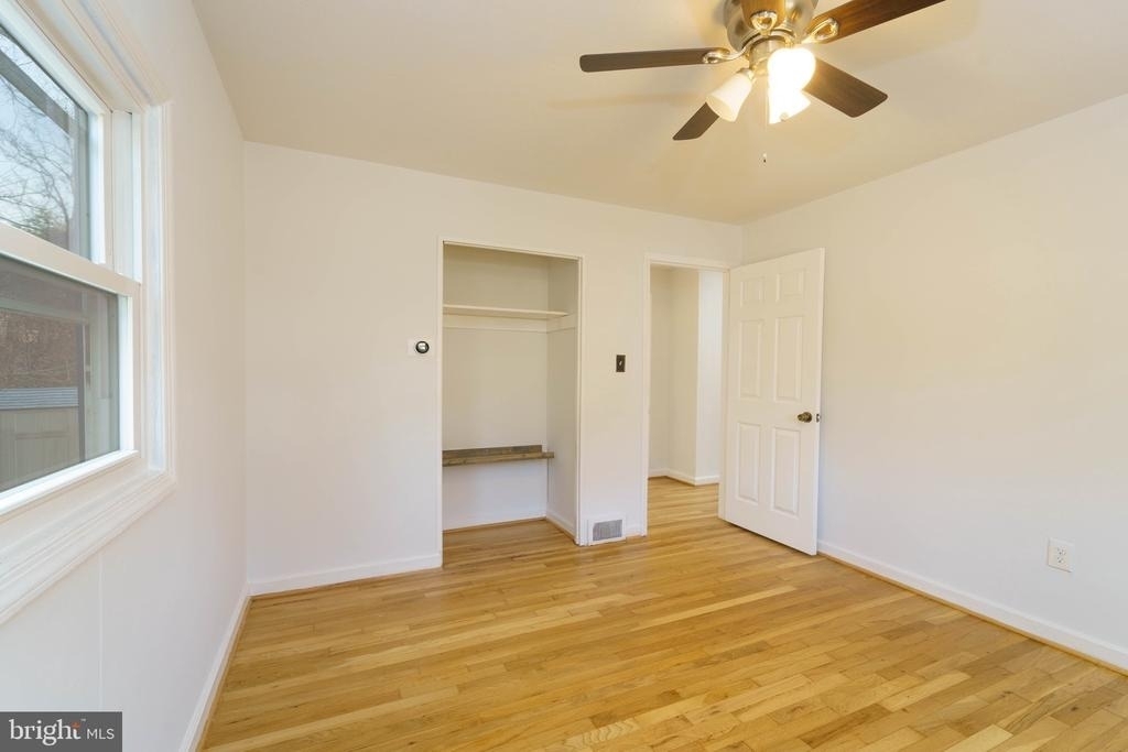 4400 Garrett Park Road - Photo 8
