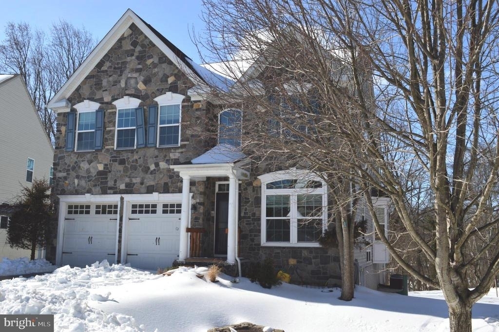 4967 Windpower Way - Photo 0