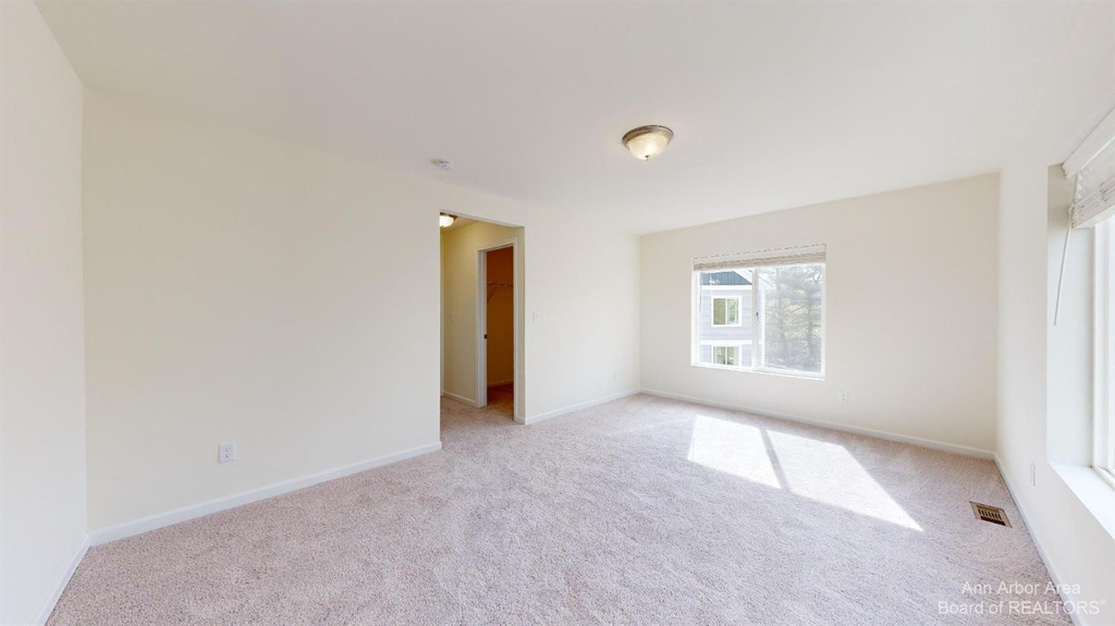 2725 Bristol Rdg Drive - Photo 11