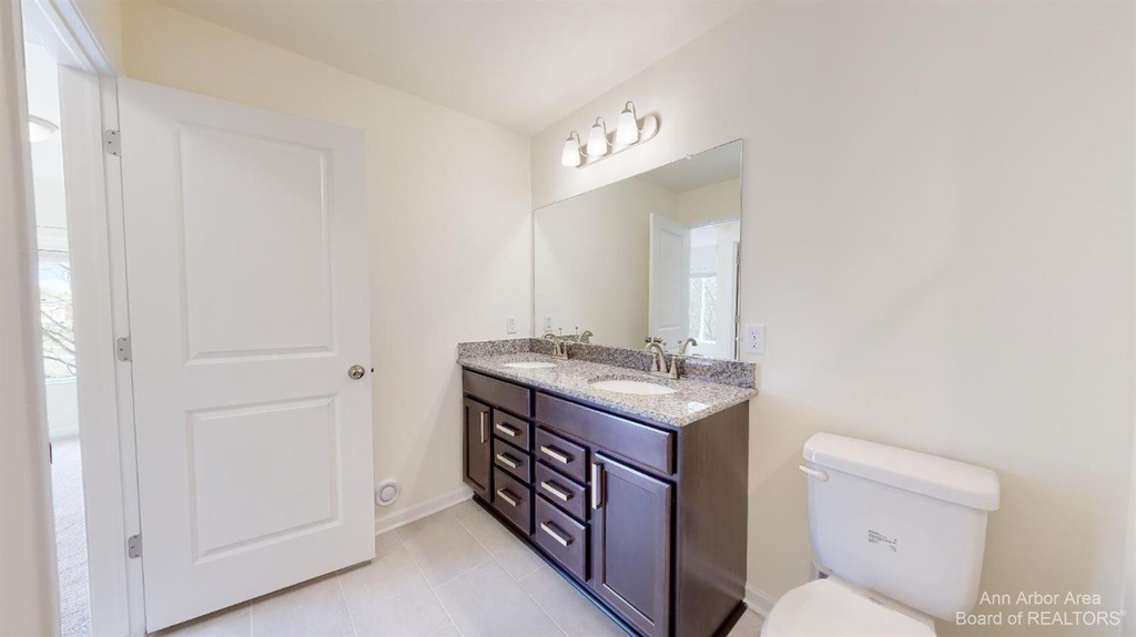 2725 Bristol Rdg Drive - Photo 14