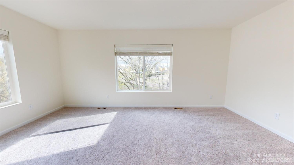 2725 Bristol Rdg Drive - Photo 10