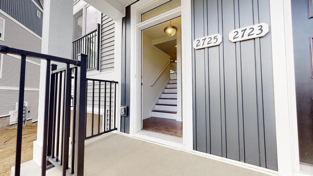 2725 Bristol Rdg Drive - Photo 1