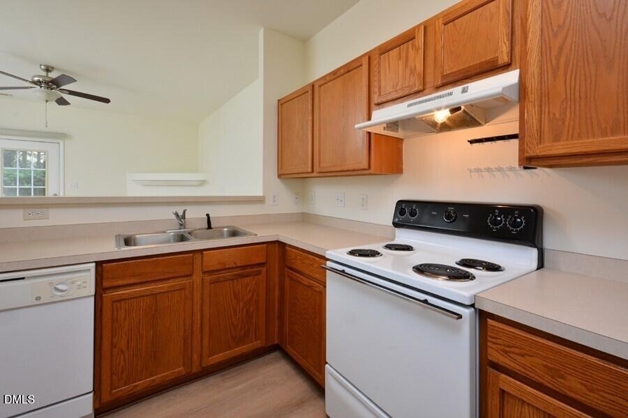 1326 Holly Grove Way - Photo 8