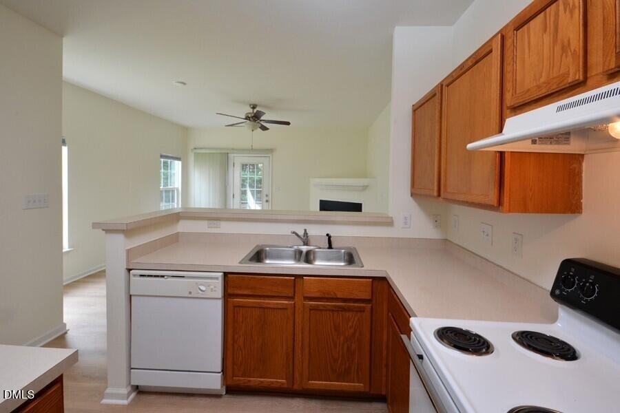 1326 Holly Grove Way - Photo 9