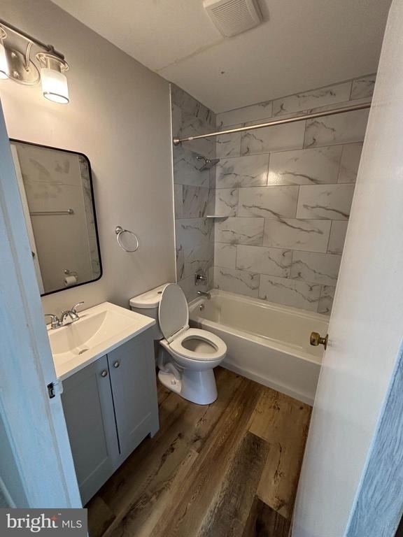 712 W 39th Street - Photo 4
