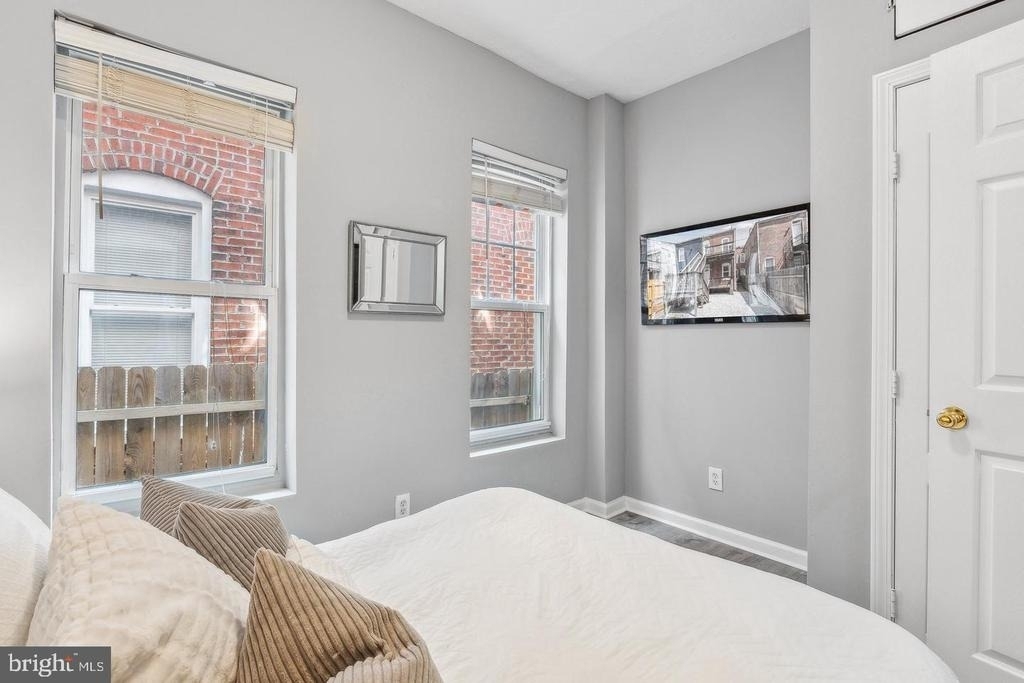 1267 Morse Street Ne - Photo 11