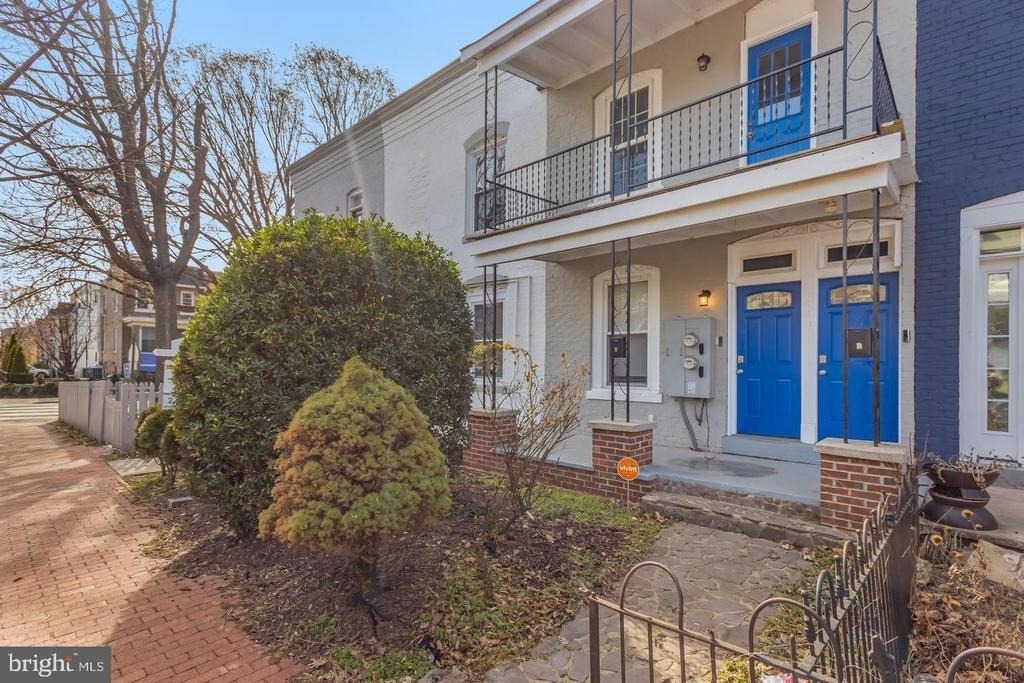 1267 Morse Street Ne - Photo 3