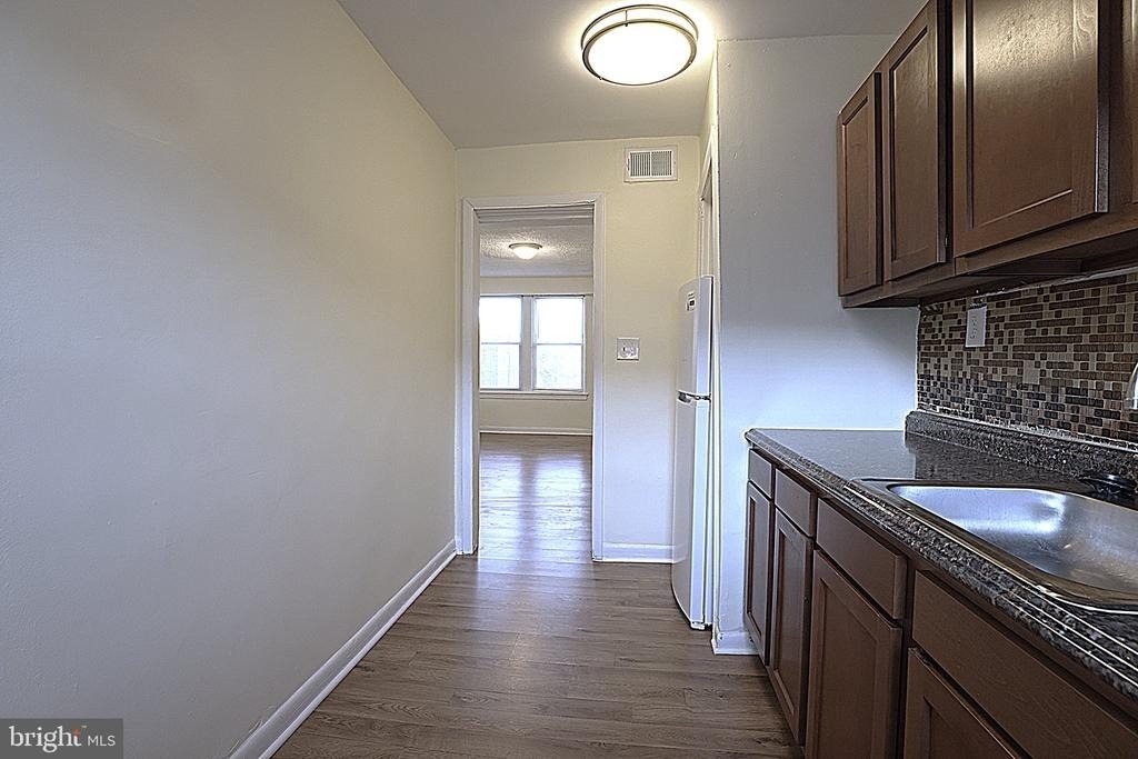 4329 Halley Terrace Se - Photo 3