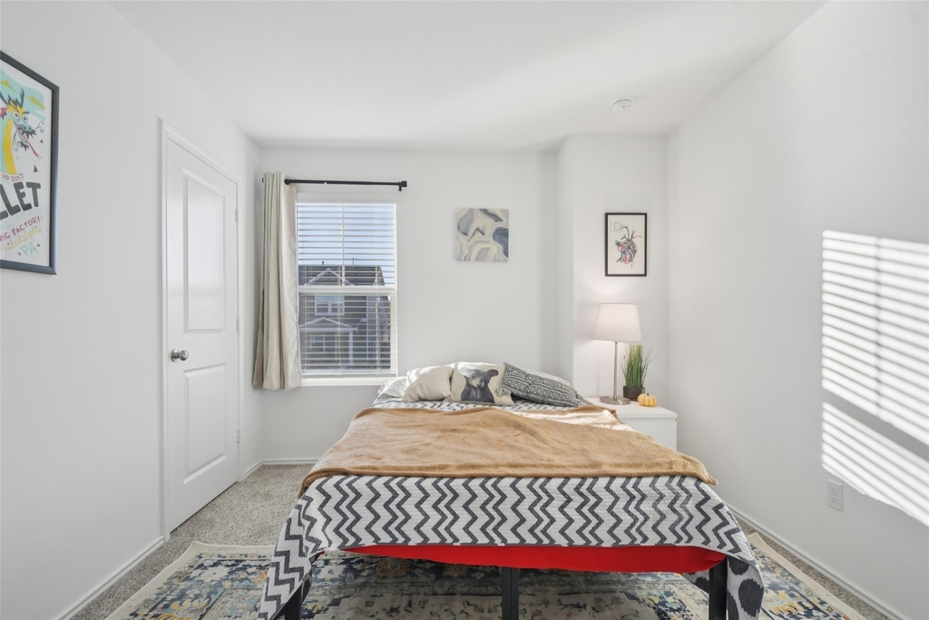 857 Powell St - Photo 14
