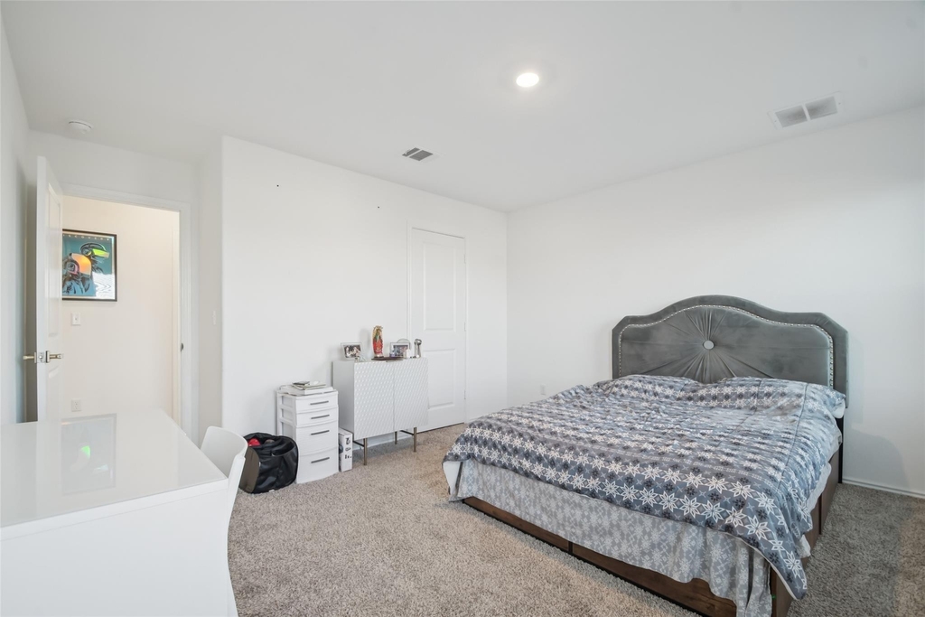 857 Powell St - Photo 18