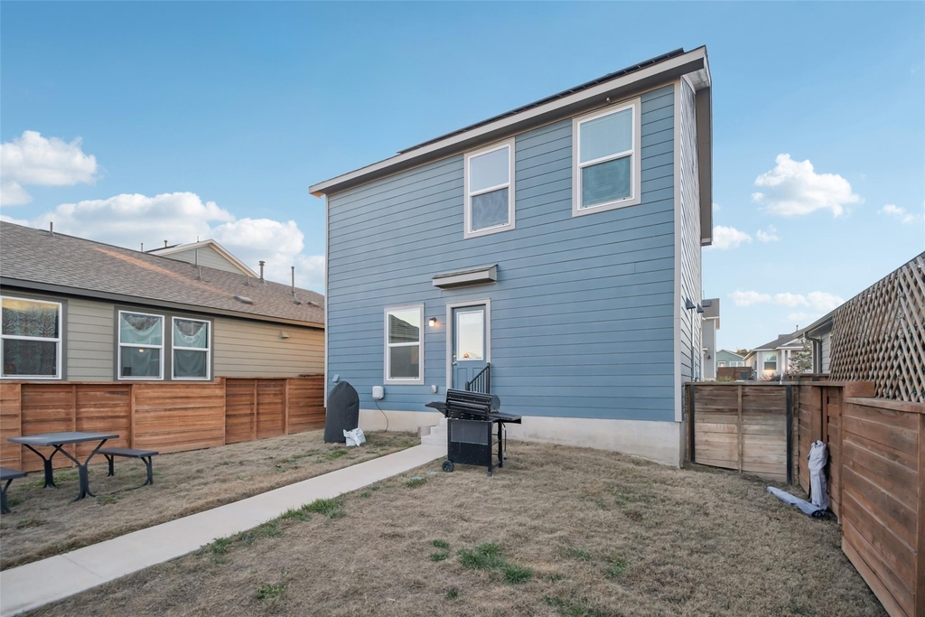857 Powell St - Photo 23