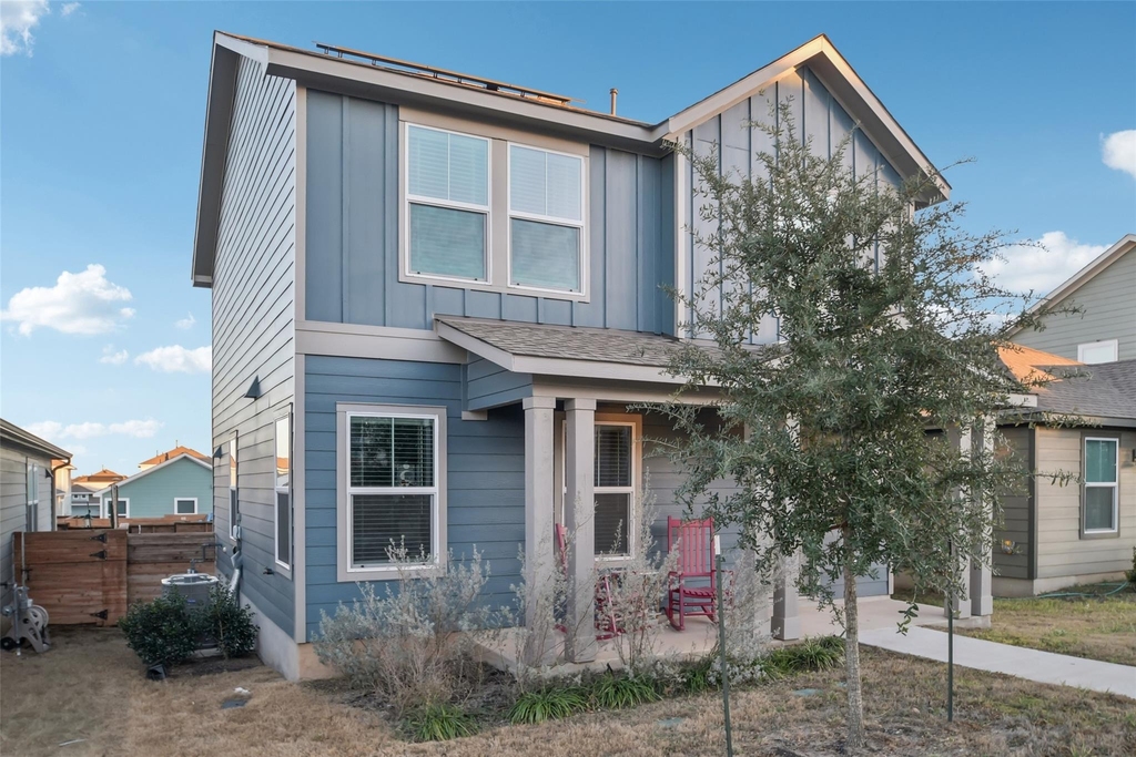 857 Powell St - Photo 2