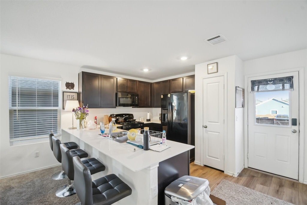 857 Powell St - Photo 10